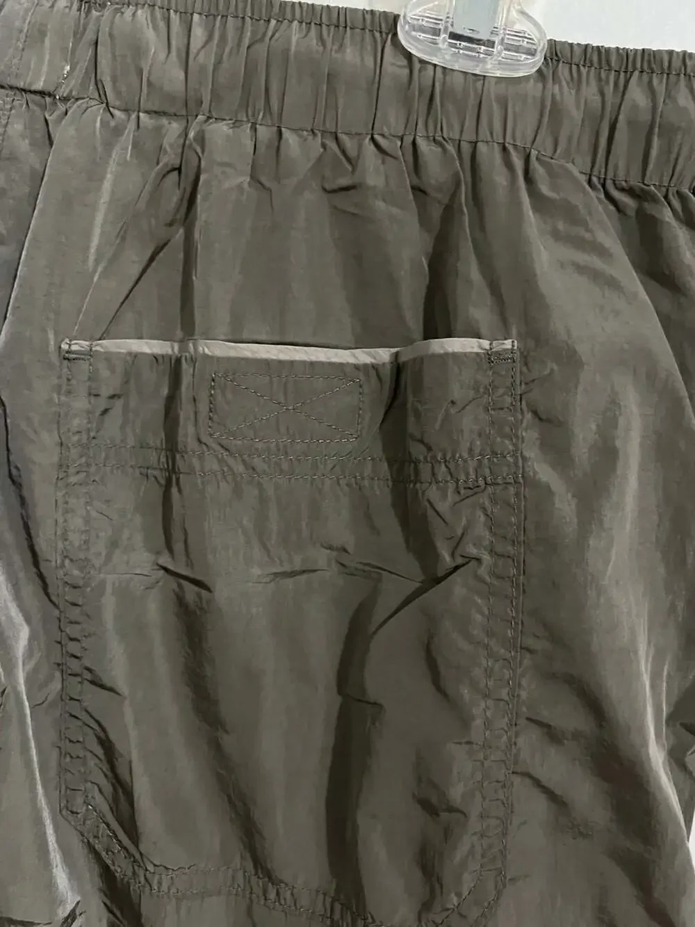 Urban Outfitters parachute pants /joggers fully mesh lined reflective Men’s Lg
